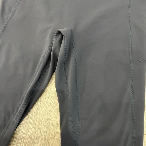 HALARA Ultrasculpt SoCinched Leggings - Picture 8 of 10